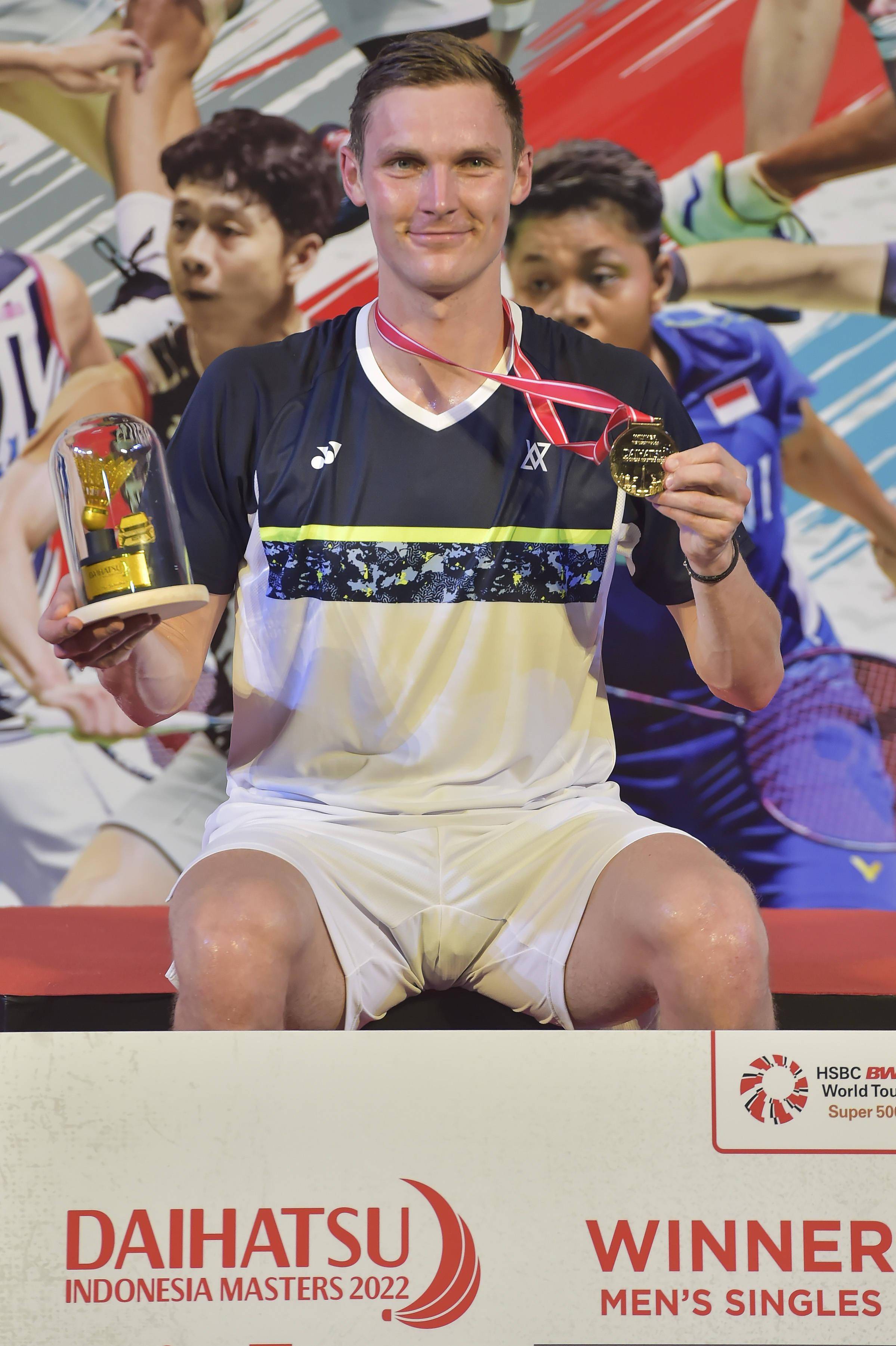 韩国羽毛球队险胜泰国羽毛球队，安赛龙绝境逆转