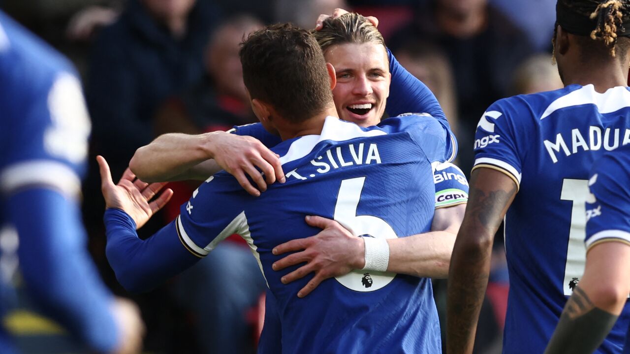 开云下载-切尔西客场战平谢菲联，遭遇赛季首平