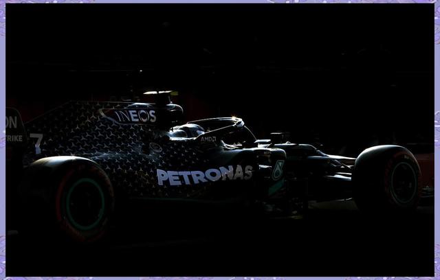 开云体育视频直播-梅赛德斯翻盘雷诺车队，诺里斯扛起全队