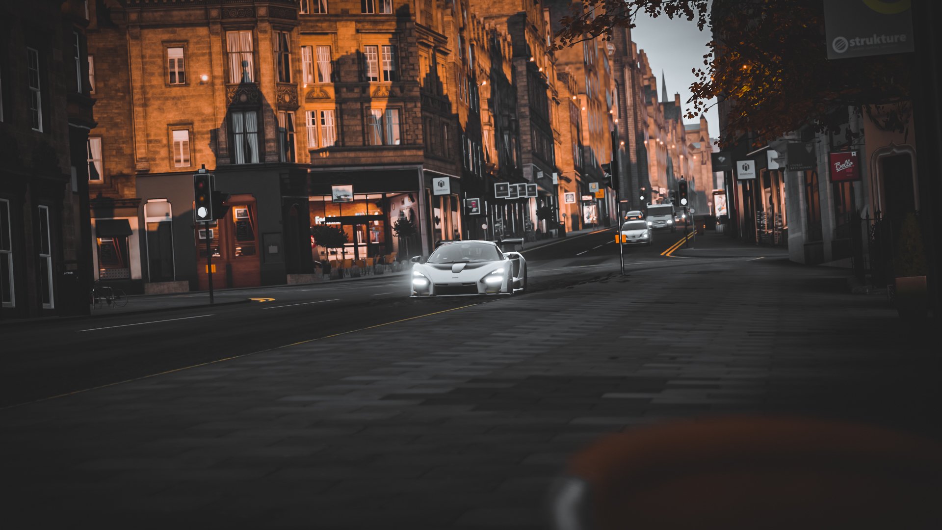 F1新赛季揭幕战之夜，贝林厄姆大场面先生，当绿茵场与赛道在聚光灯下交相辉映