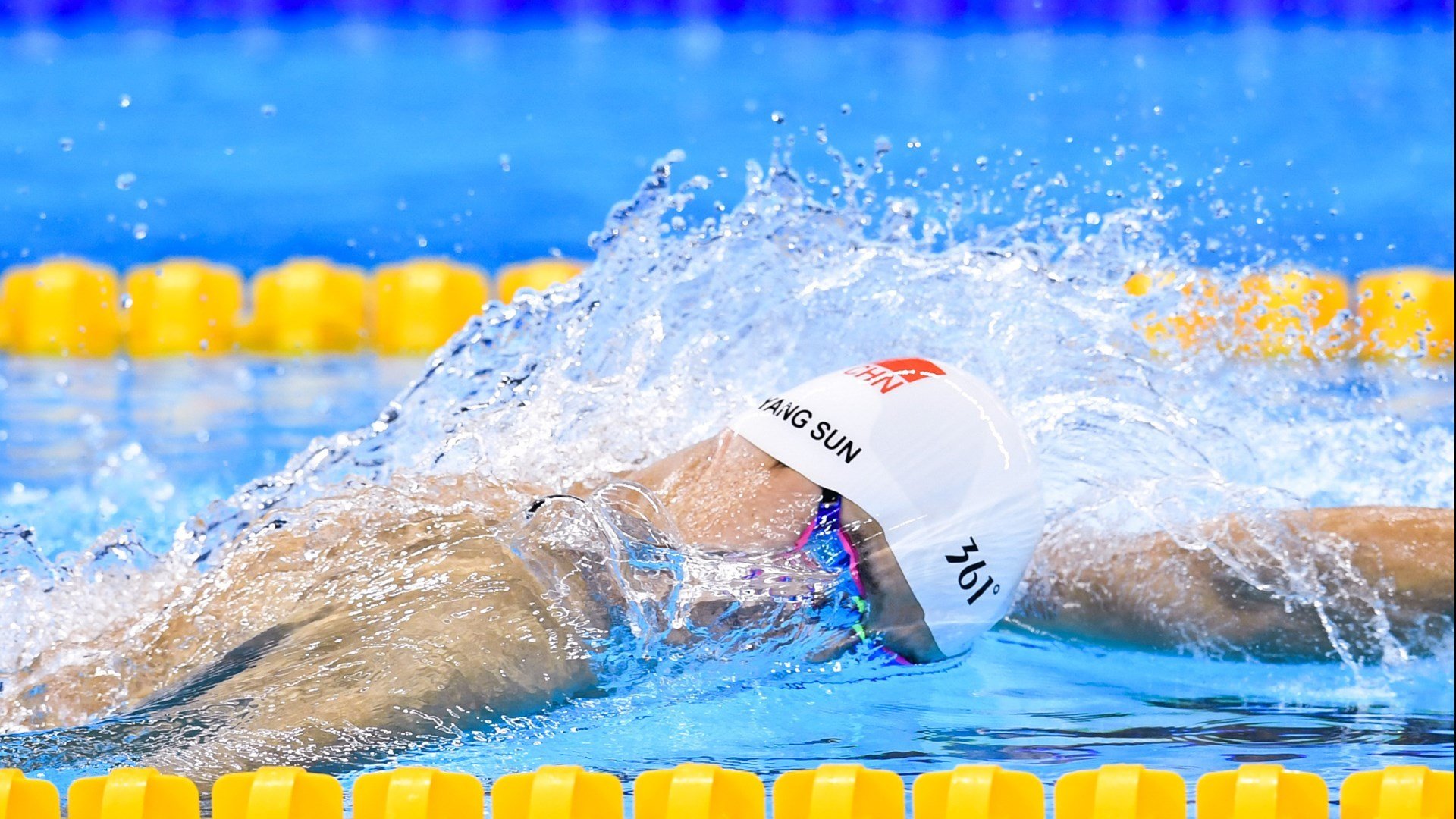 西班牙强行终结里昂,东决关键战的战术焦点与历史回响